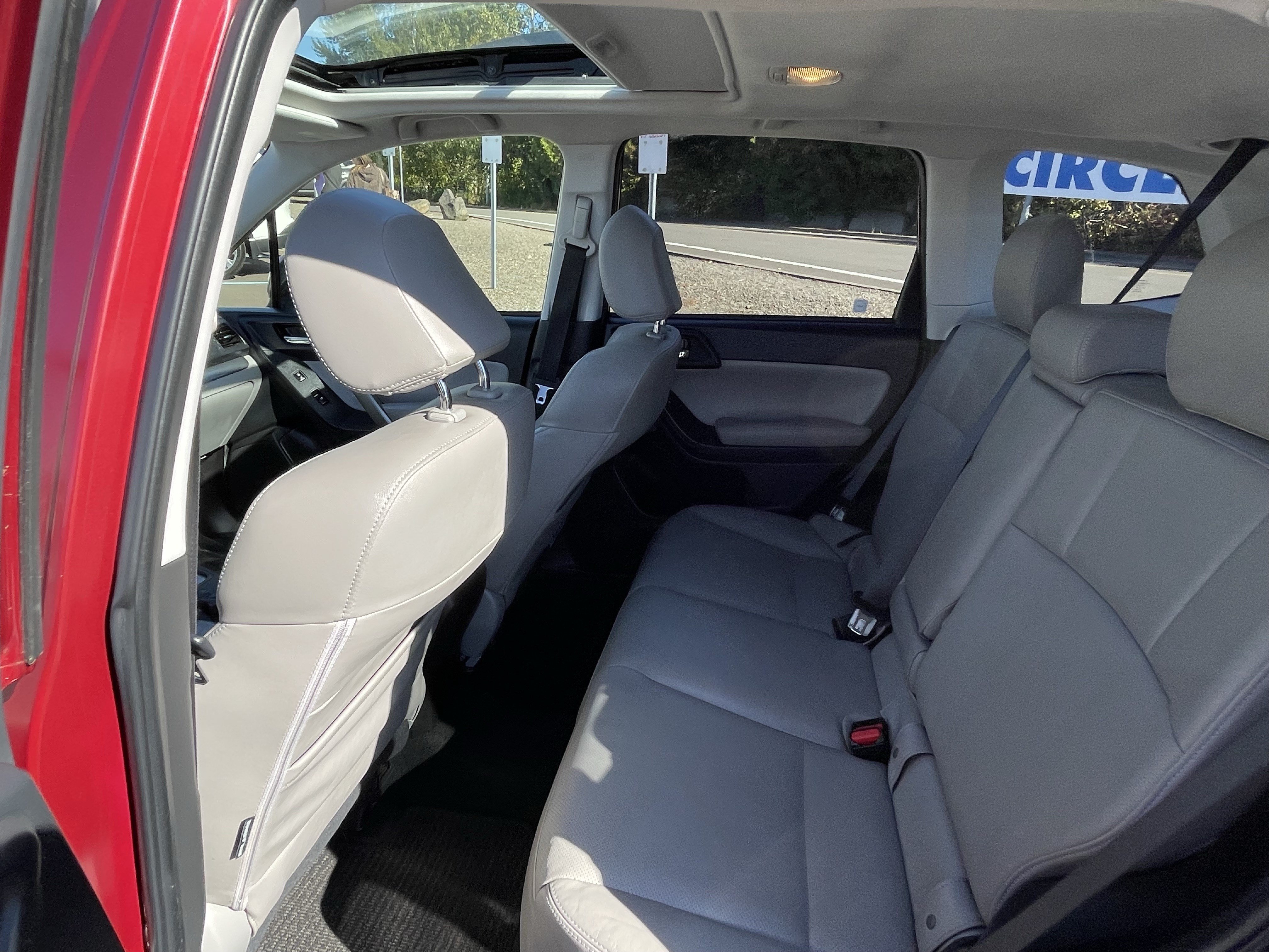 Used 2014 Subaru Forester 2.5i Touring AWD/4WD image 14