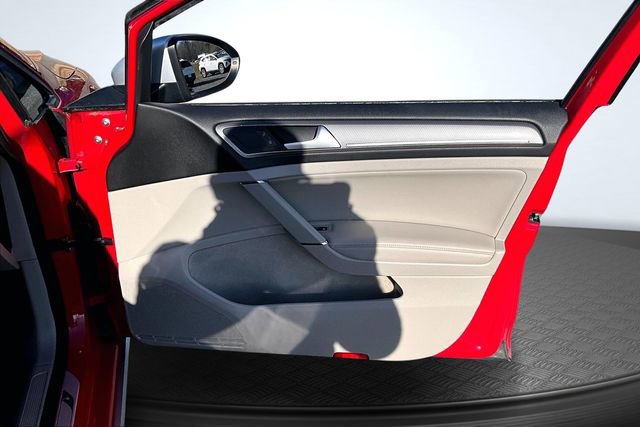 Used 2017 Volkswagen Golf Alltrack S image 26