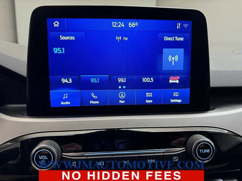 Used 2022 Ford Escape SE w/ Cold Weather Package image 22