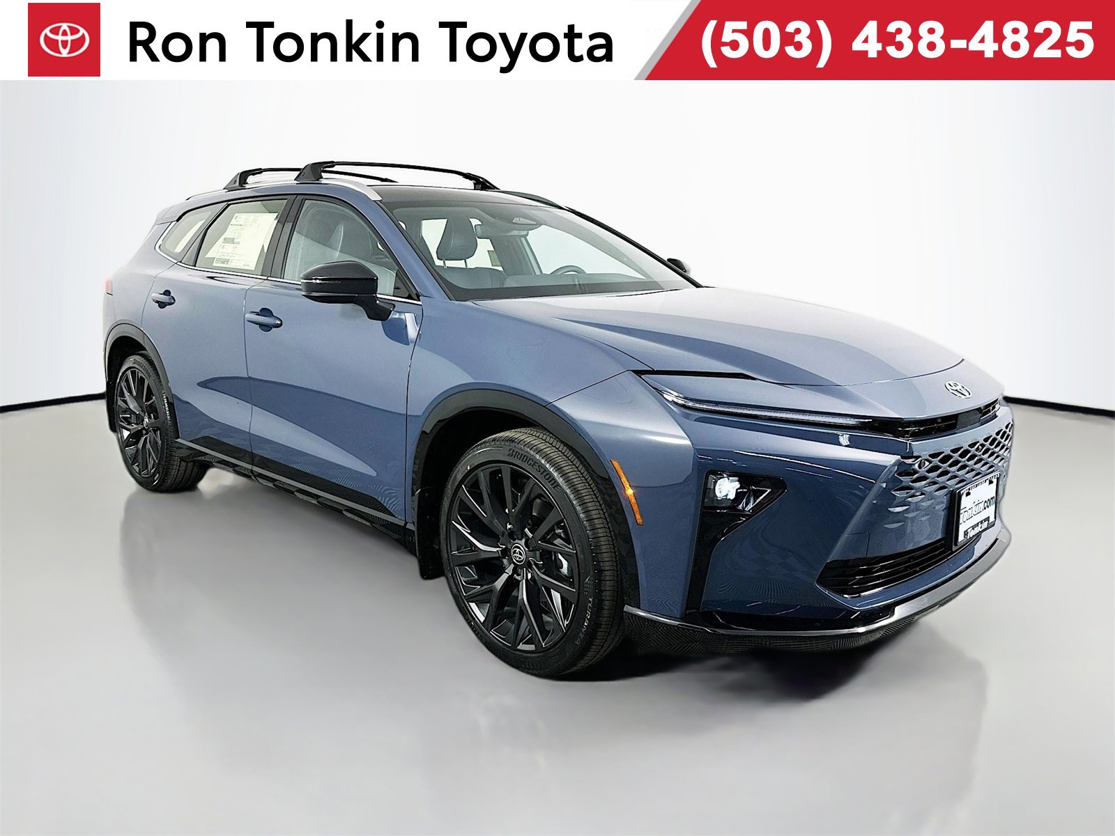 New 2025 Toyota Crown Signia Limited image 1