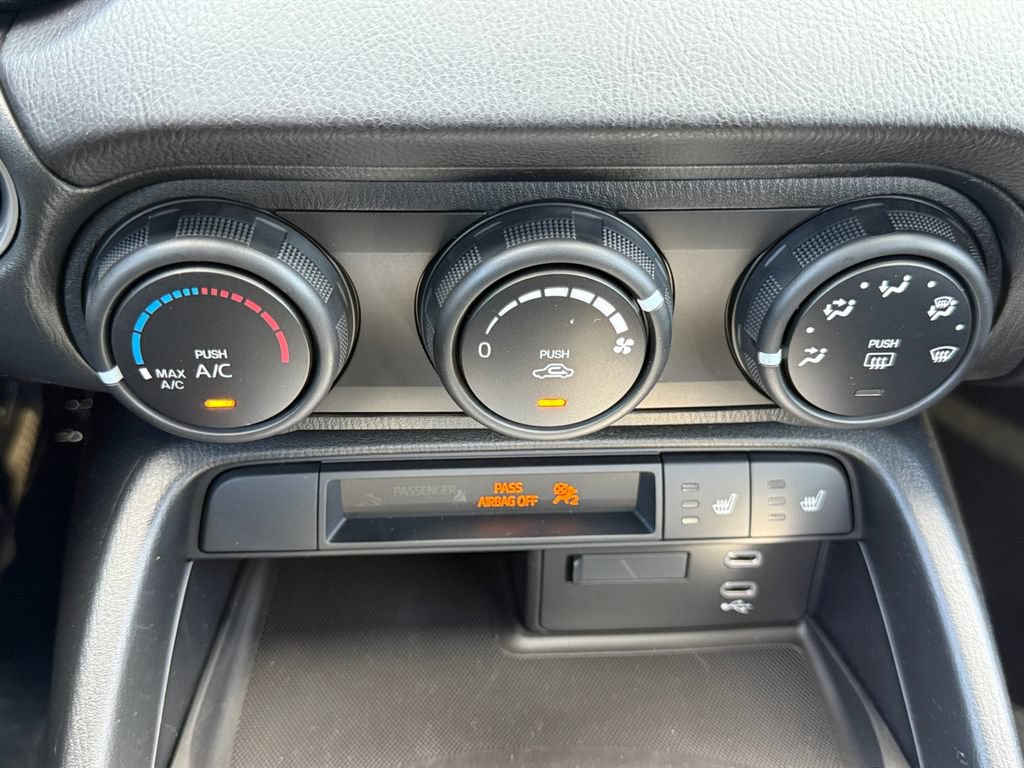 New 2026 MAZDA MX-5 Miata Club w/ Interior Package RWD image 17