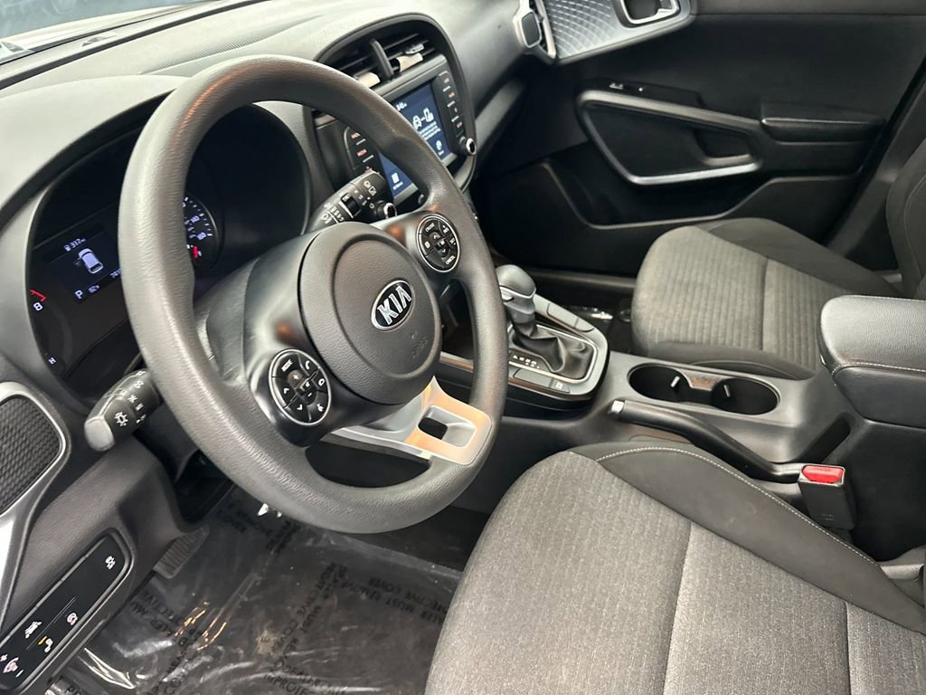 Used 2021 Kia Soul S FWD image 9