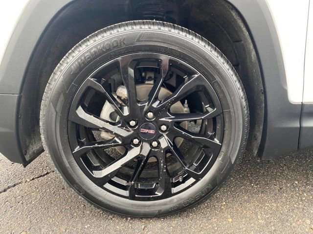 Certified 2023 GMC Terrain SLE w/ Driver Convenience Package image 24