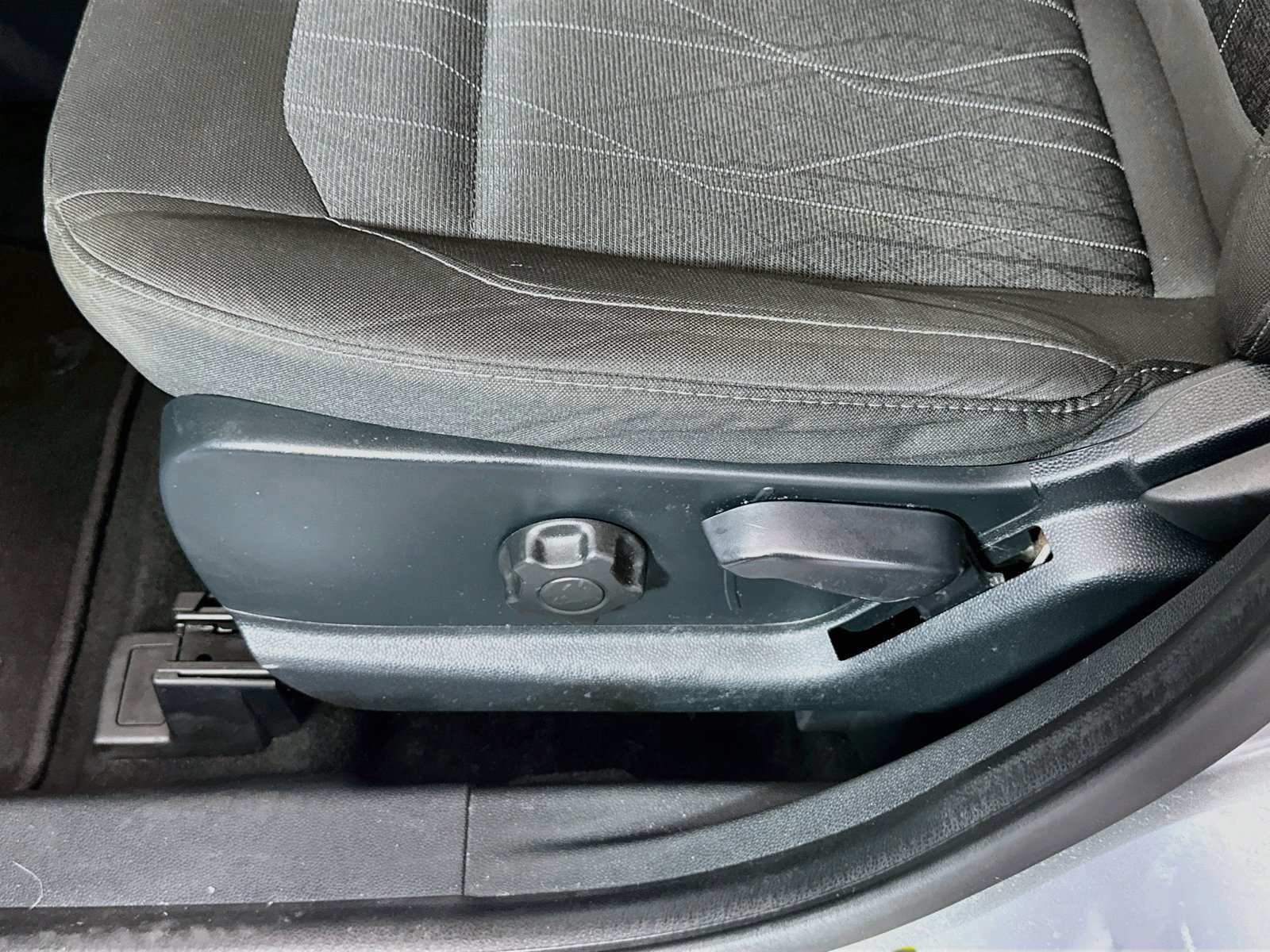 Used 2021 Ford EcoSport SE FWD image 18