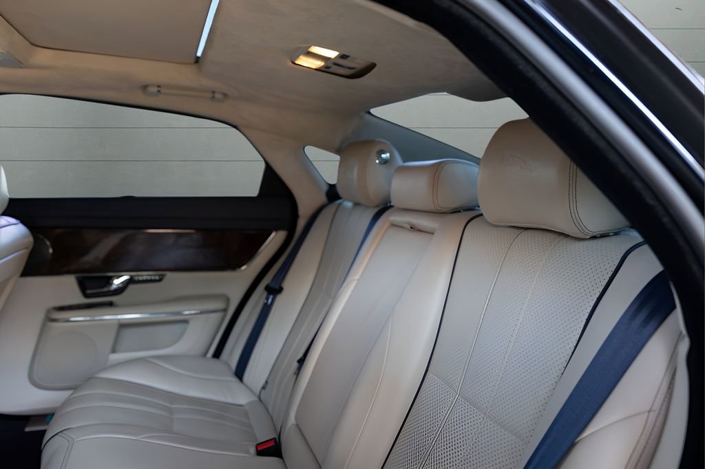Used 2012 Jaguar XJ L RWD image 56