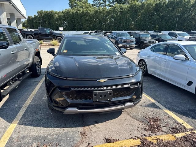 Used 2024 Chevrolet Equinox EV LT FWD image 4