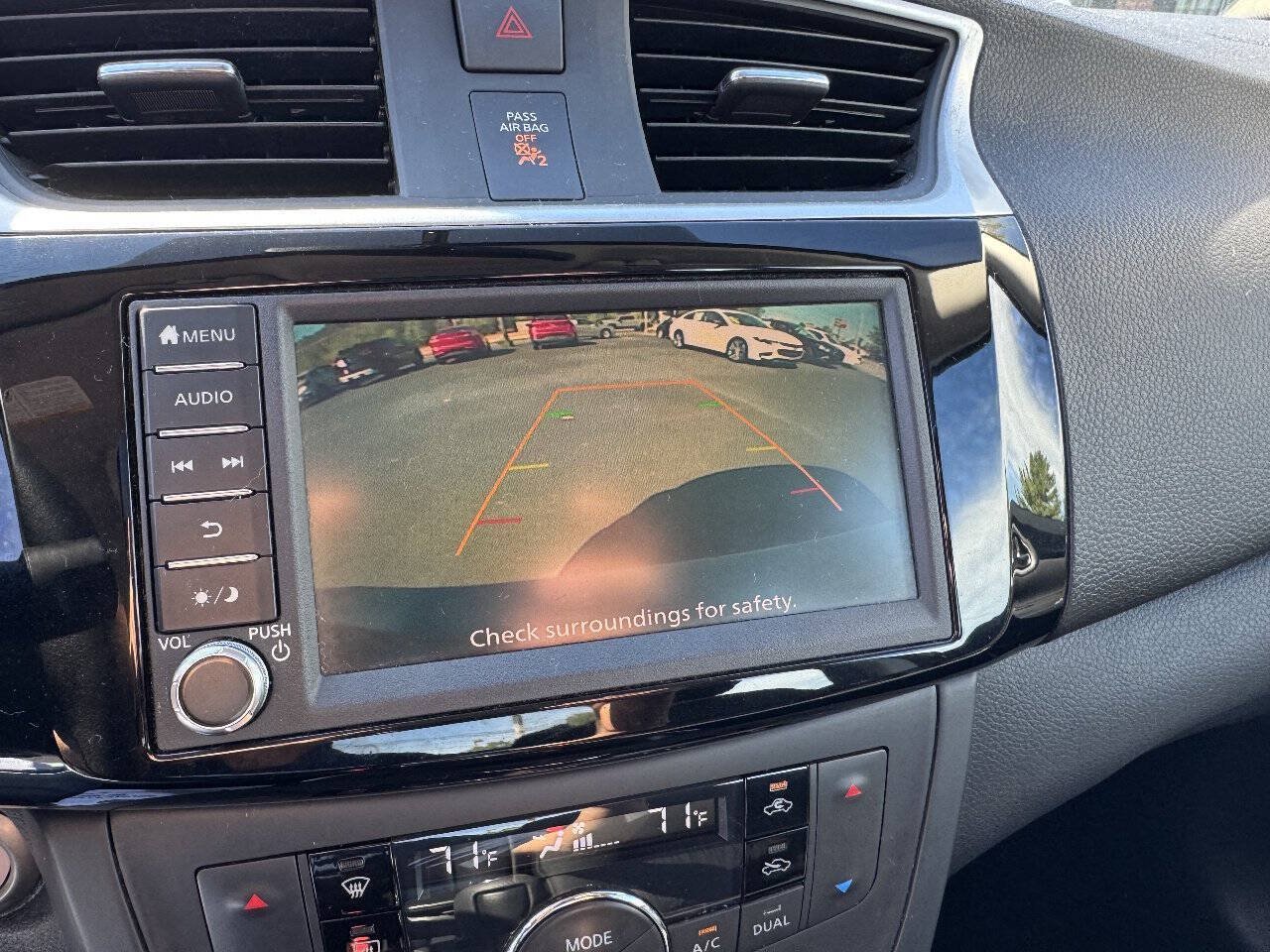 Used 2019 Nissan Sentra SV w/ Special Edition Package FWD image 11