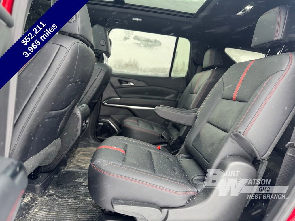 Used 2026 Chevrolet Traverse RS image 24