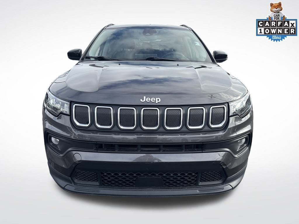 Certified 2022 Jeep Compass Latitude image 9