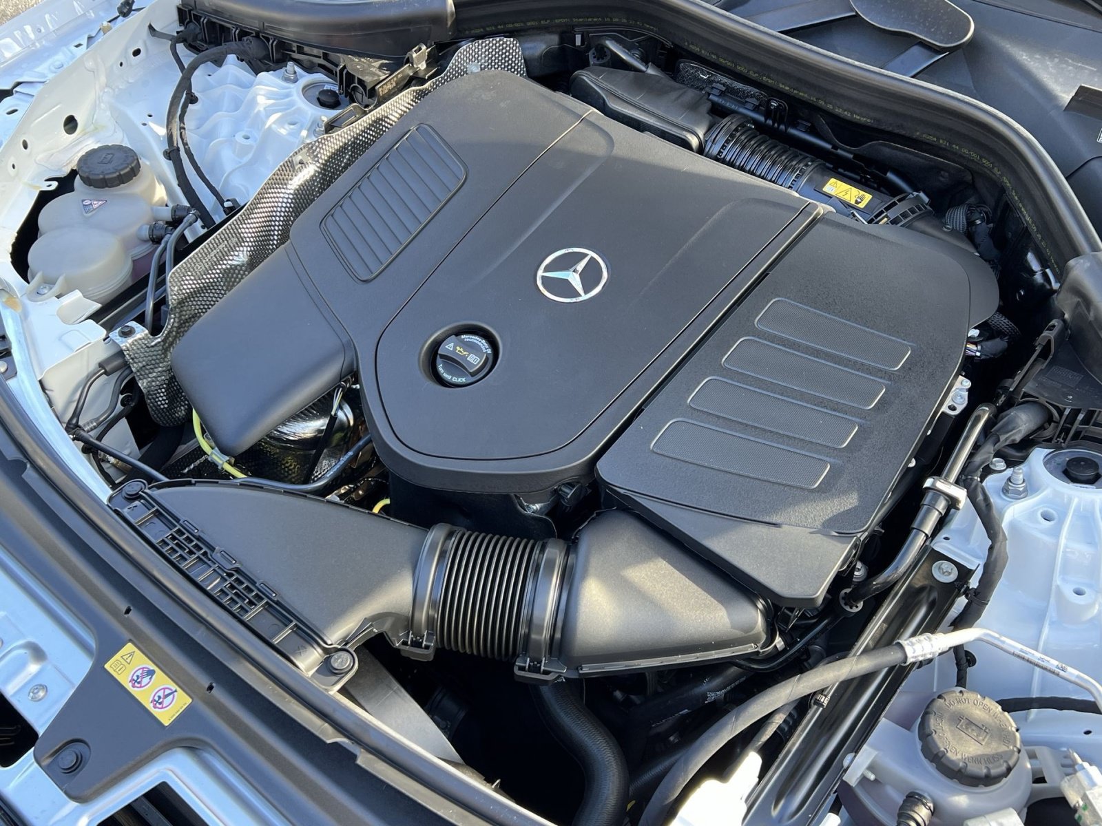 Used 2026 Mercedes-Benz GLC 300 4MATIC image 27