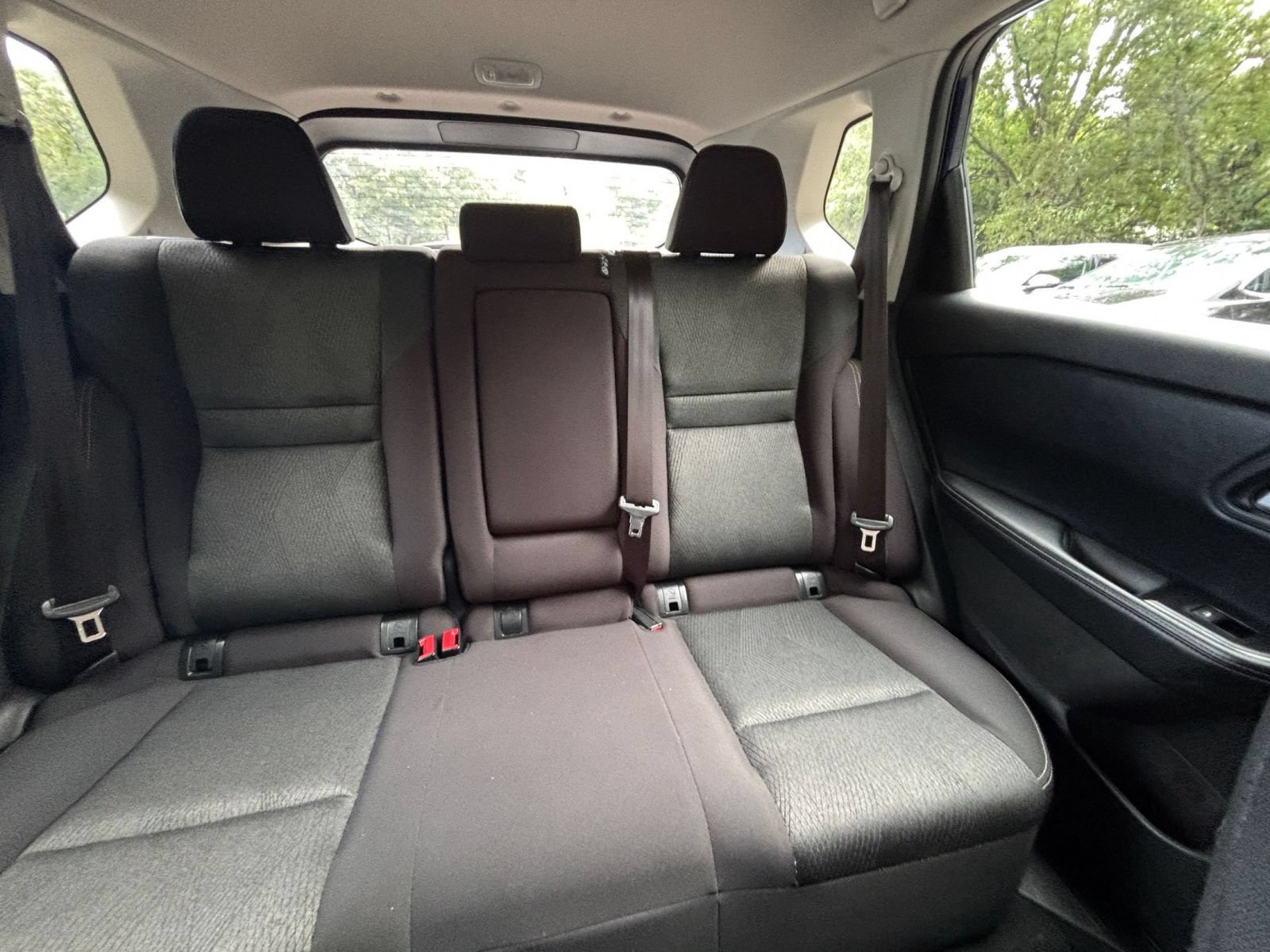 Used 2025 Nissan Rogue SV FWD image 38
