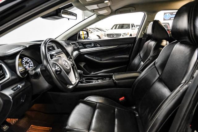 Used 2020 Nissan Maxima 3.5 SV w/ Floor Mat Group image 4