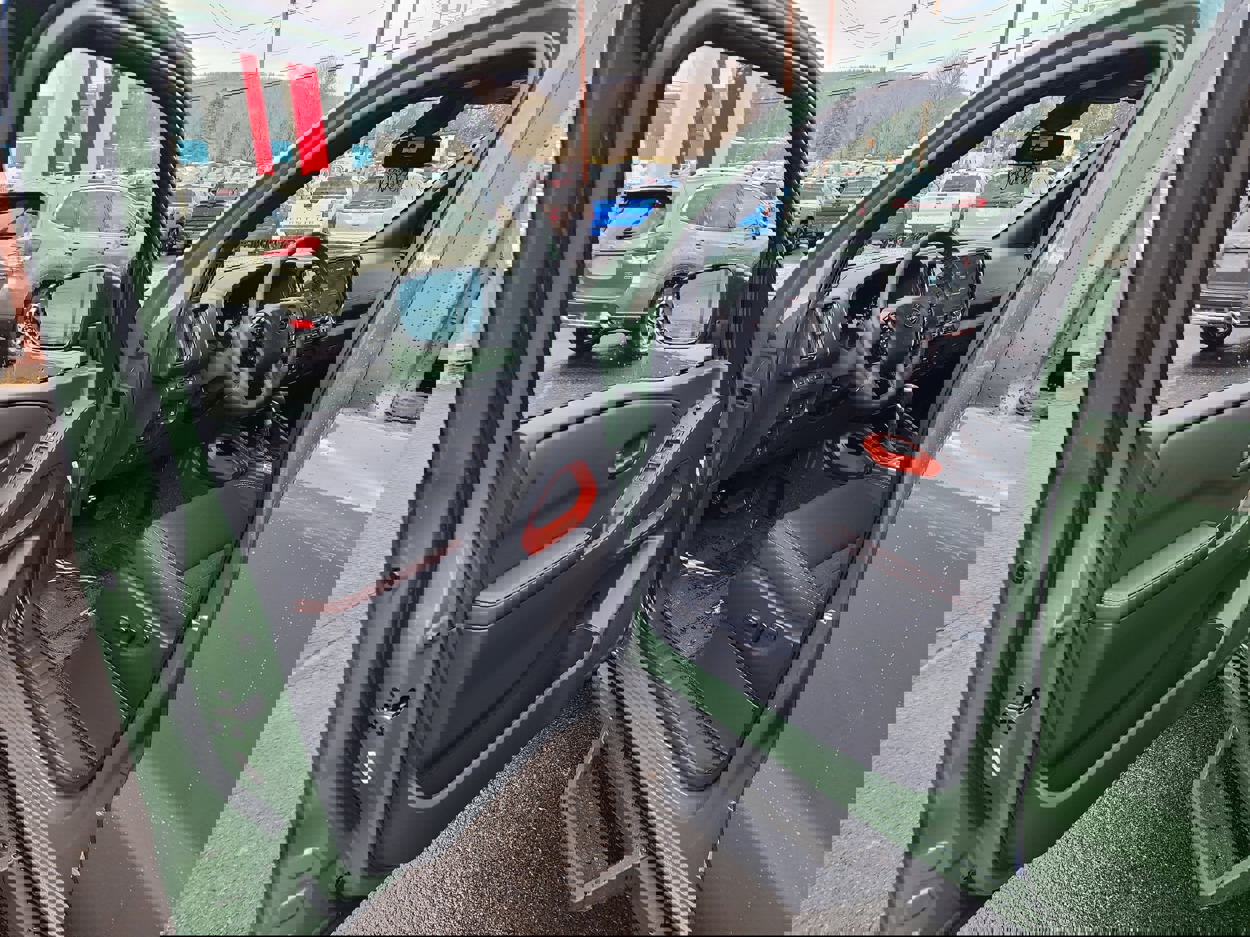 New 2026 Nissan Frontier PRO-4X w/ Pro-4x Convenience Package image 10