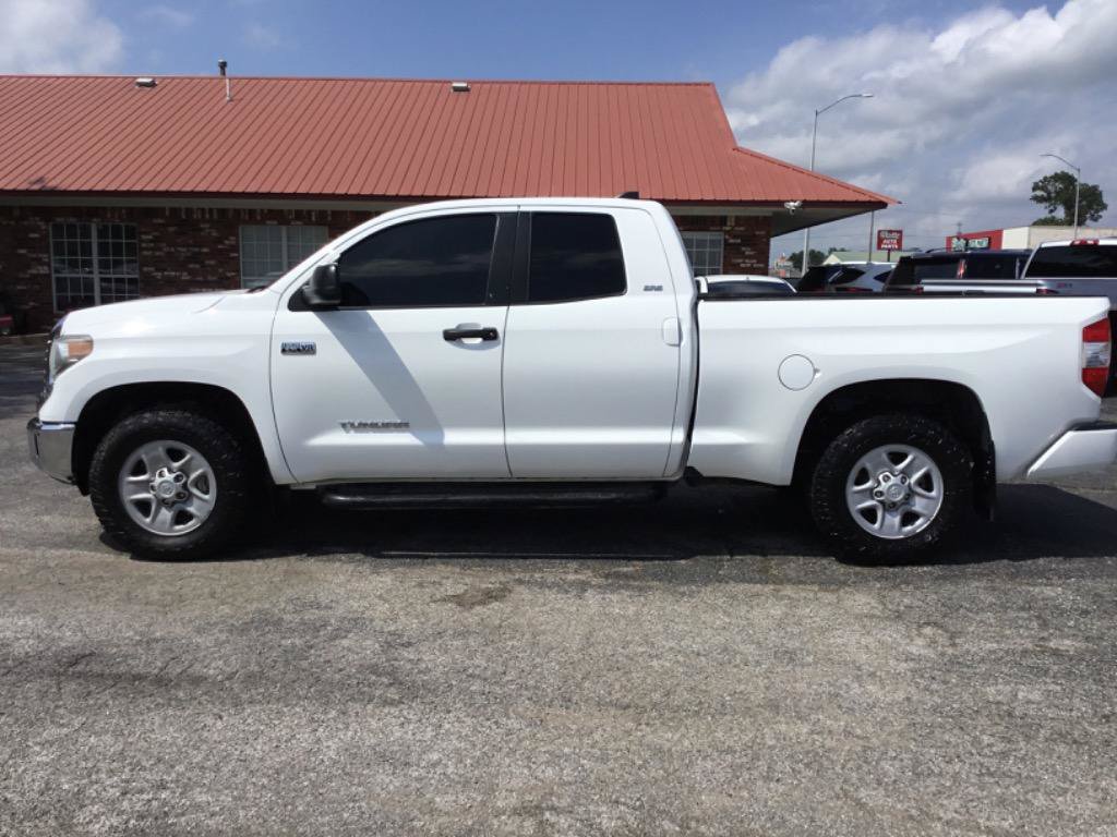 Used 2021 Toyota Tundra SR5 AWD/4WD image 5