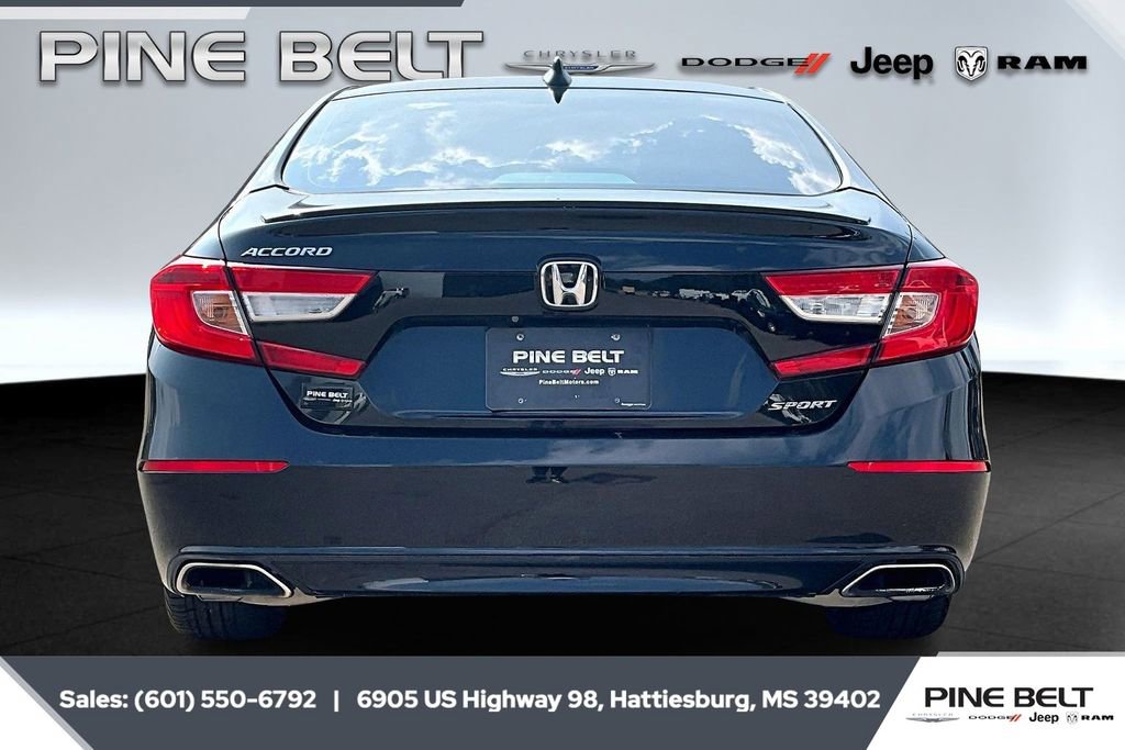 Used 2018 Honda Accord Sport image 4