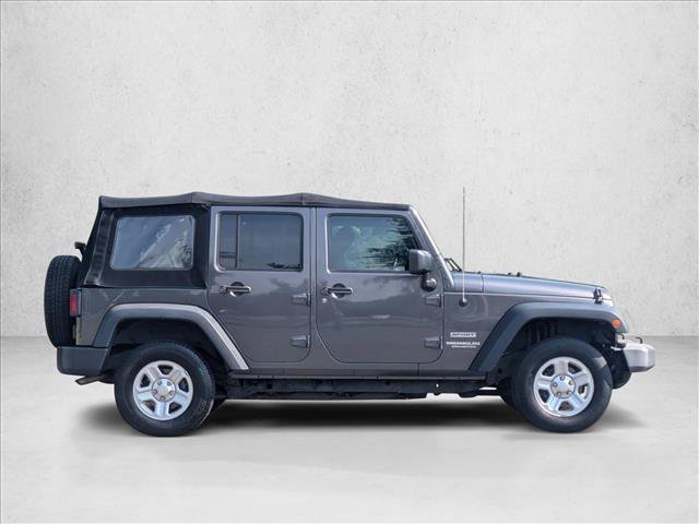 Used 2016 Jeep Wrangler Unlimited Sport w/ Connectivity Group AWD/4WD image 4