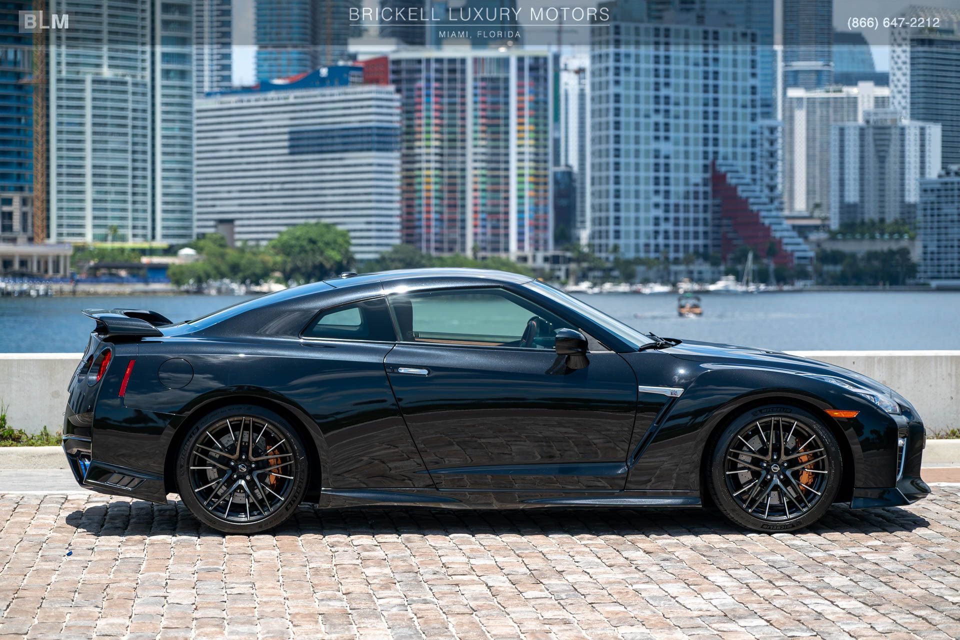 Used 2020 Nissan GT-R Premium w/ Premium Interior Package AWD/4WD image 12