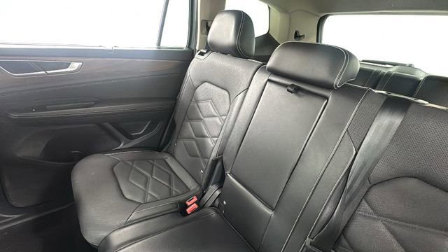 Used 2024 Volkswagen Atlas SE image 14