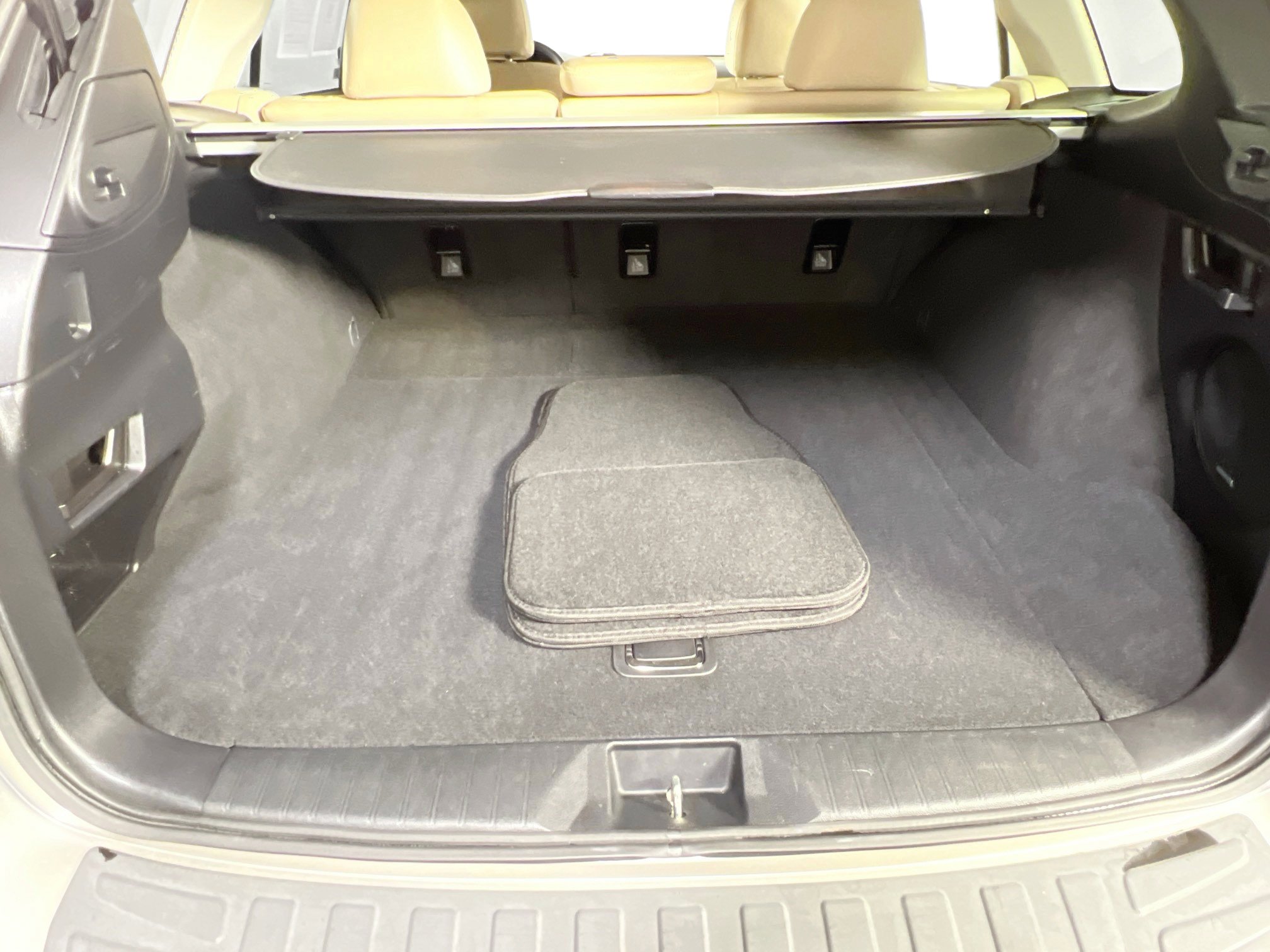 Used 2017 Subaru Outback 2.5i Limited image 25