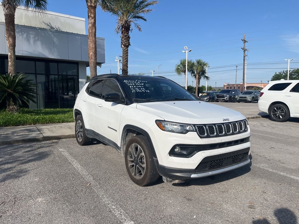 Used 2023 Jeep Compass Limited image 10