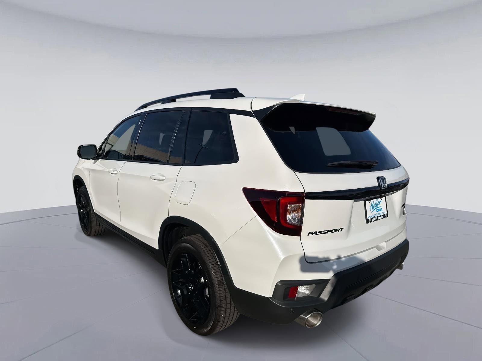Certified 2025 Honda Passport Black Edition image 6
