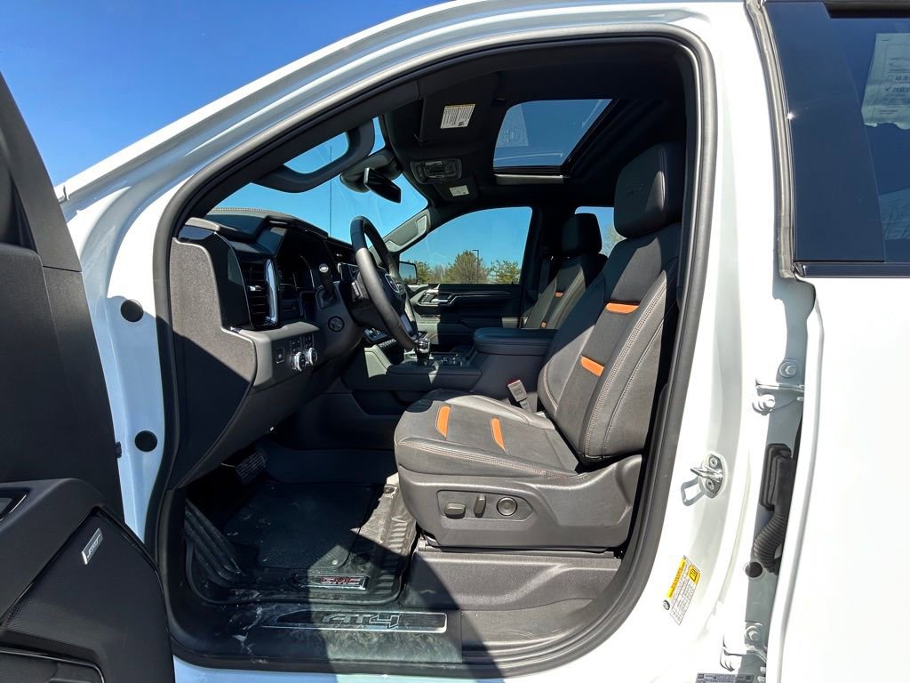 Used 2024 GMC Sierra 1500 AT4 w/ AT4 Preferred Package image 2
