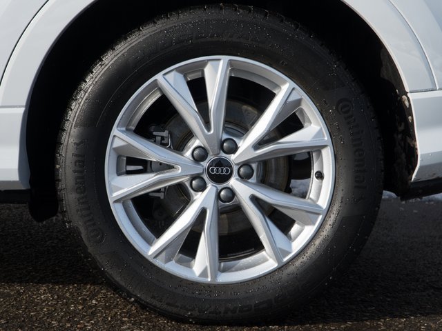 Certified 2025 Audi Q3 2.0T Premium w/ Convenience Package image 13