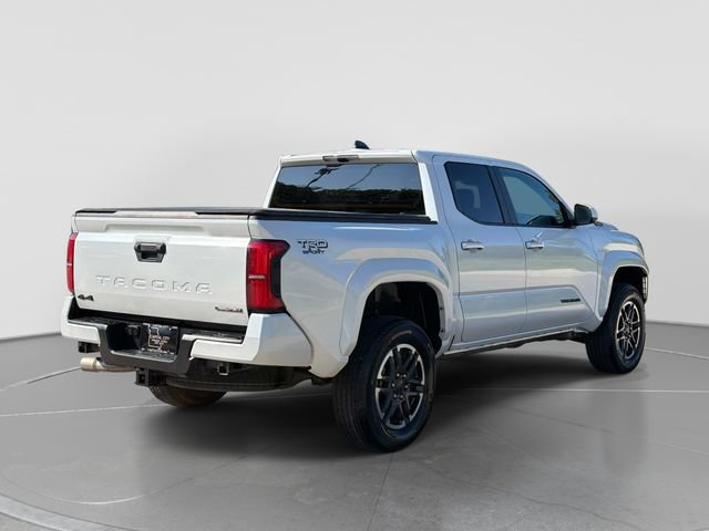 Used 2025 Toyota Tacoma TRD Sport AWD/4WD image 4