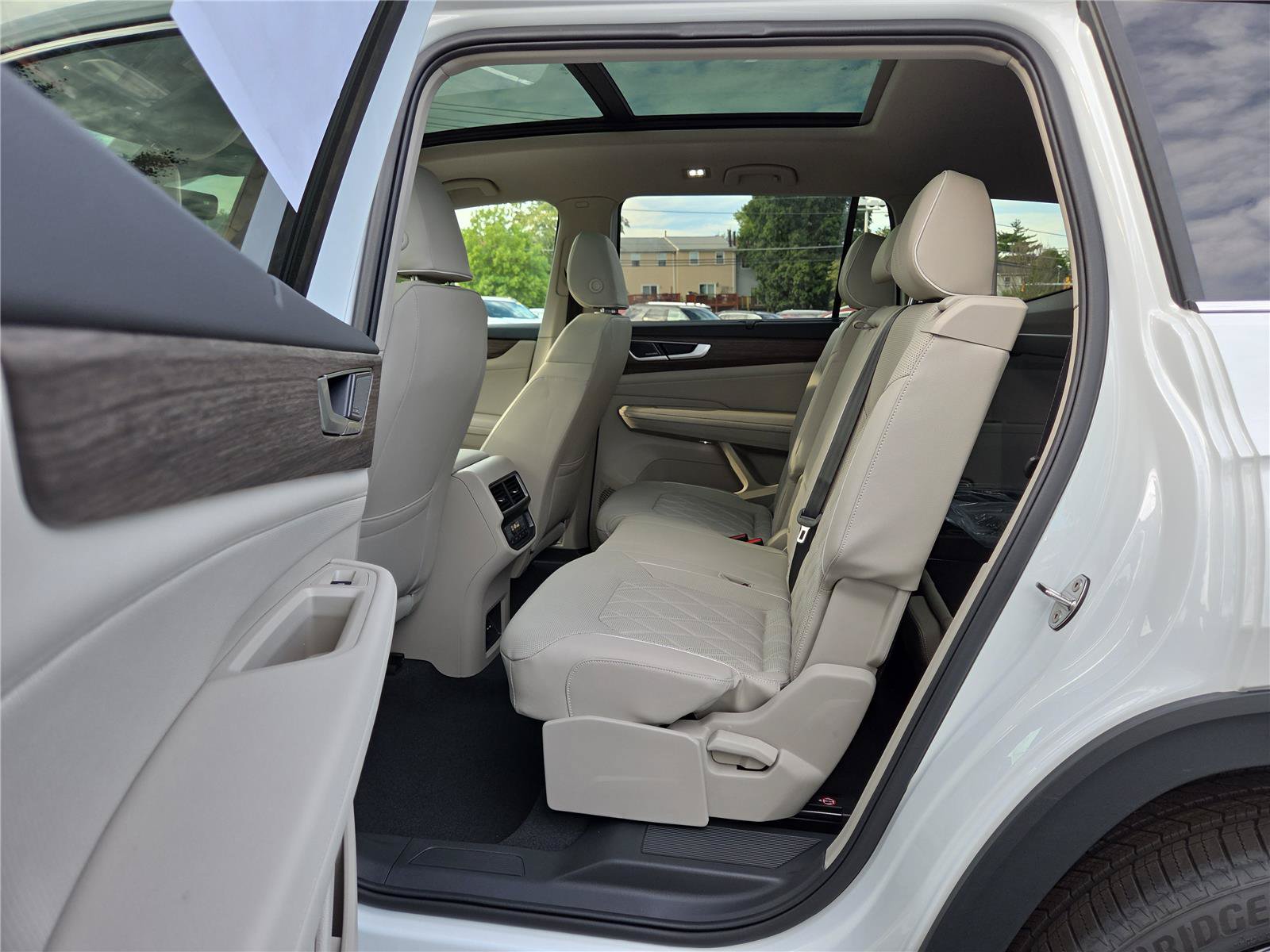 New 2026 Volkswagen Atlas SEL Premium R-Line AWD/4WD image 22
