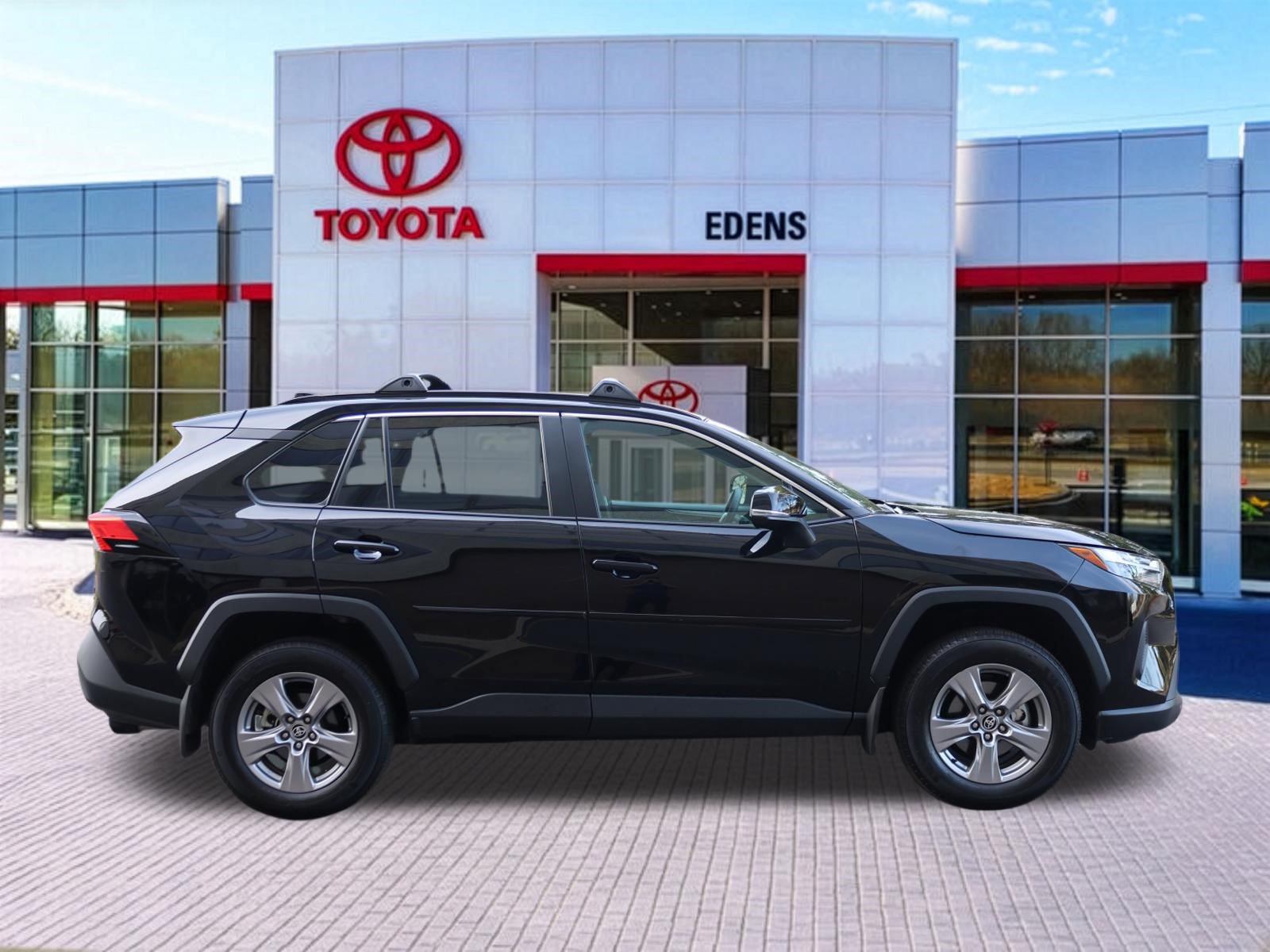 Used 2024 Toyota RAV4 XLE w/ Convenience Package AWD/4WD image 2