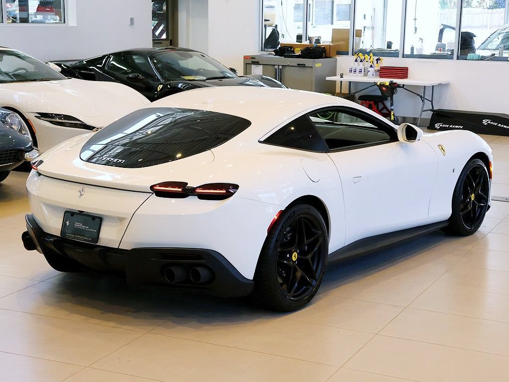 Used 2021 Ferrari Roma RWD image 37