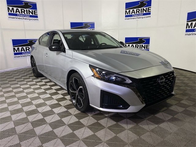 Used 2023 Nissan Altima 2.5 SR video 1