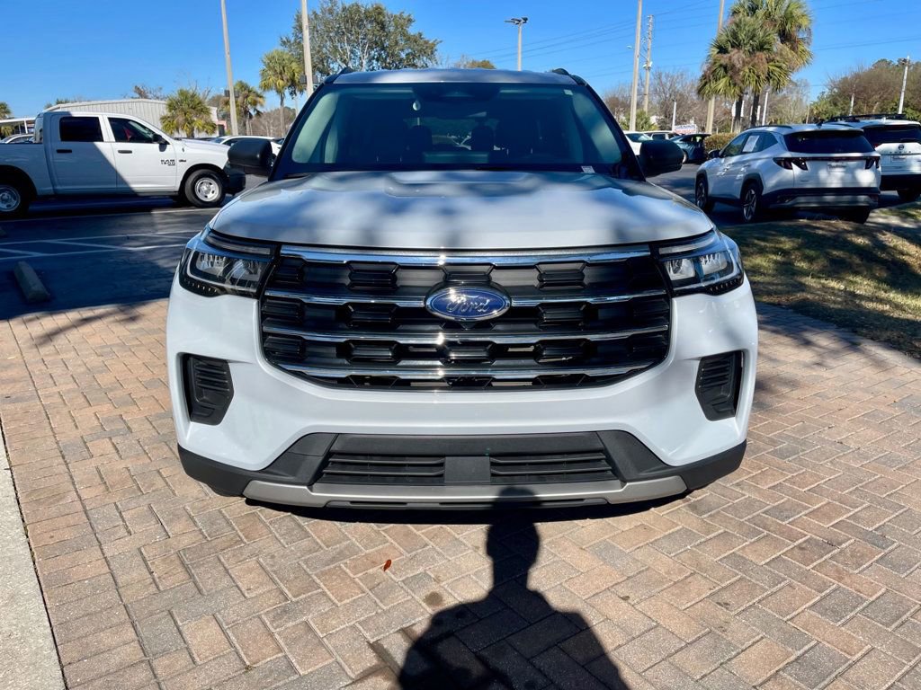 Used 2025 Ford Explorer Active image 9