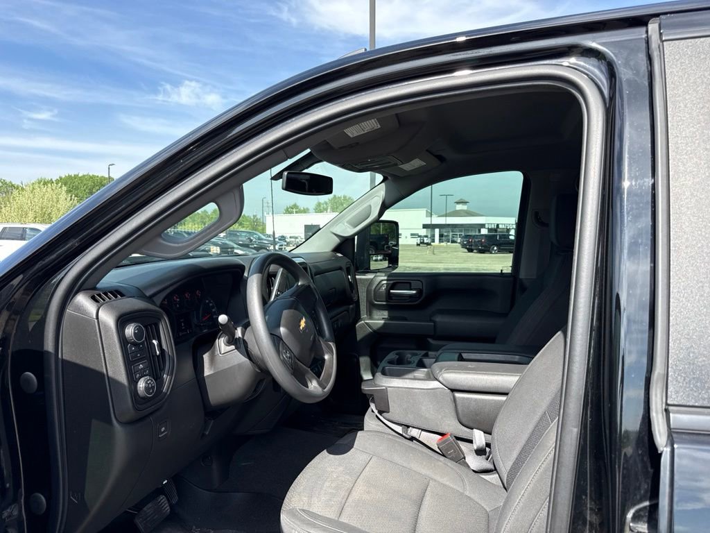 Used 2021 Chevrolet Silverado 2500 Custom w/ Custom Value Package AWD/4WD image 16