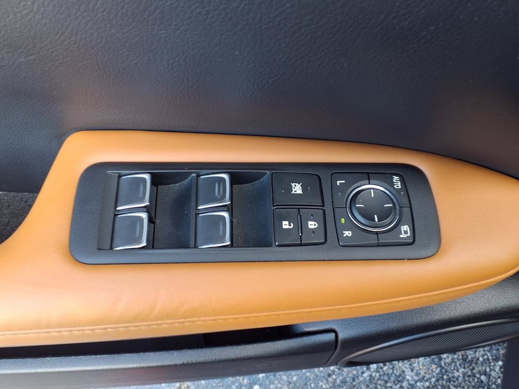 Used 2022 Lexus RX 350 FWD w/ Premium Package image 11