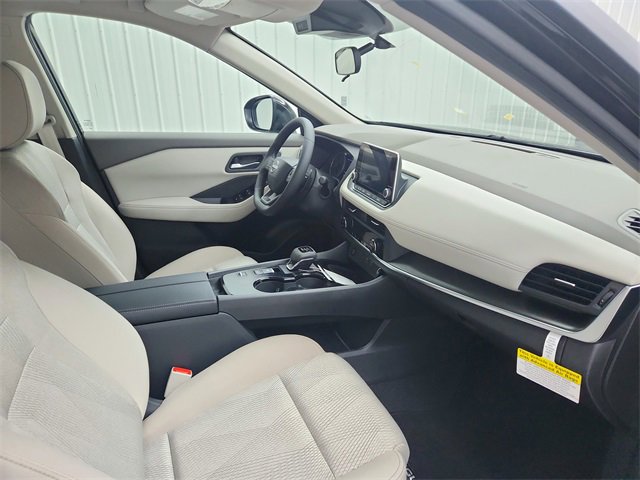 New 2025 Nissan Rogue SV image 31