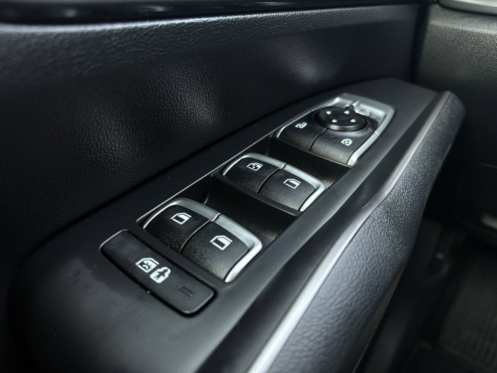 Used 2021 Kia Sorento S w/ Panoramic Sunroof Package image 13