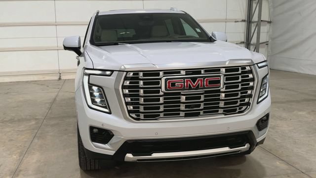 New 2026 GMC Yukon XL Denali w/ Denali Reserve Package RWD image 3