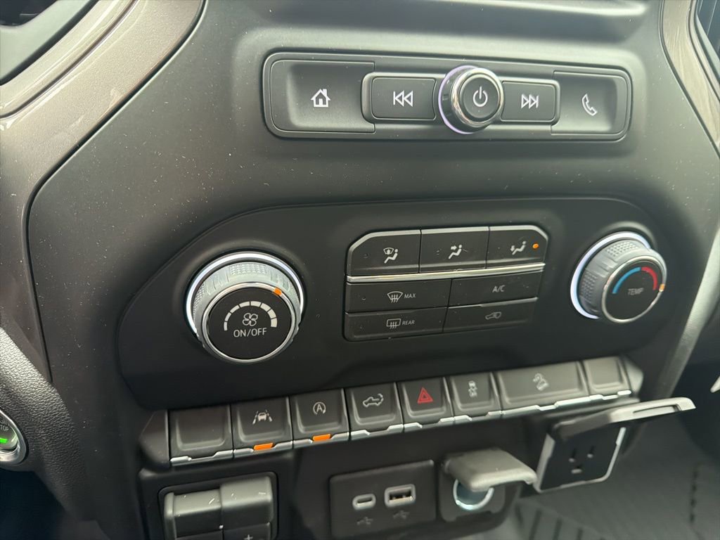 New 2026 Chevrolet Silverado 1500 Custom Trail Boss w/ Midnight Edition AWD/4WD image 17