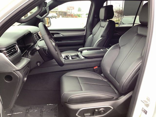 New 2026 Jeep Grand Wagoneer Limited w/ Premium Group II AWD/4WD image 8