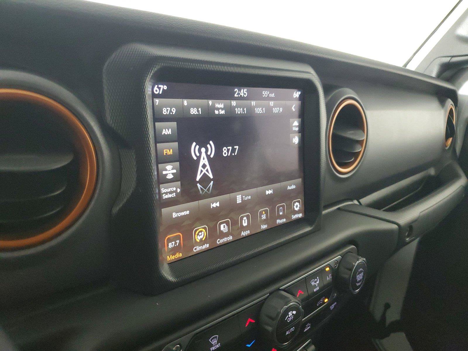 Used 2021 Jeep Gladiator Mojave AWD/4WD image 25
