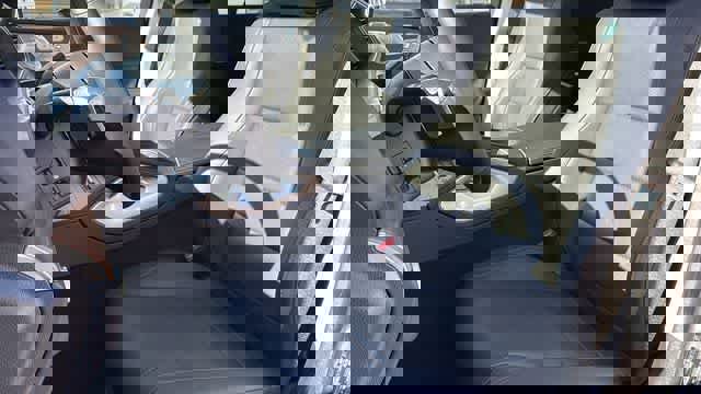 Certified 2025 Mercedes-Benz GLE 350 4MATIC image 28