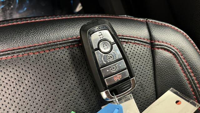 Used 2024 Ford Expedition Limited AWD/4WD image 21