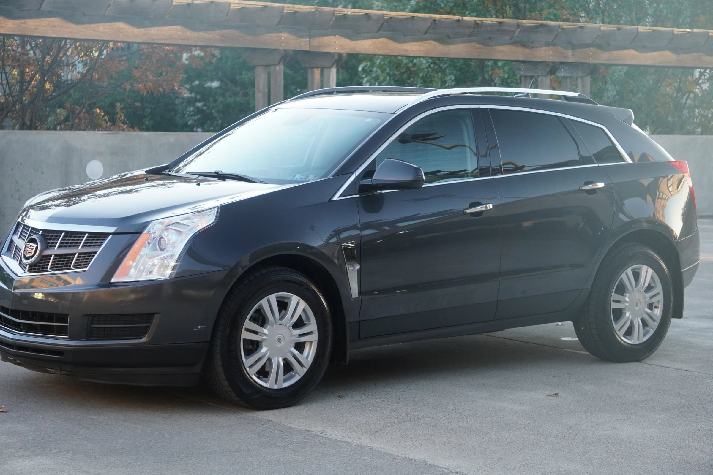 Used 2012 Cadillac SRX Luxury image 25