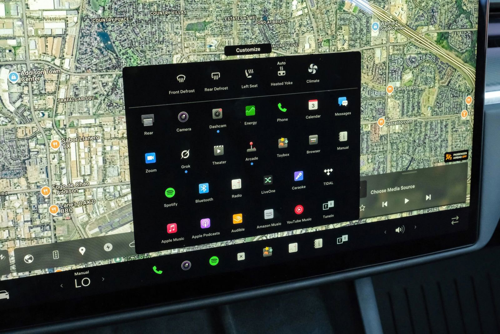 Used 2023 Tesla Model X Plaid image 35