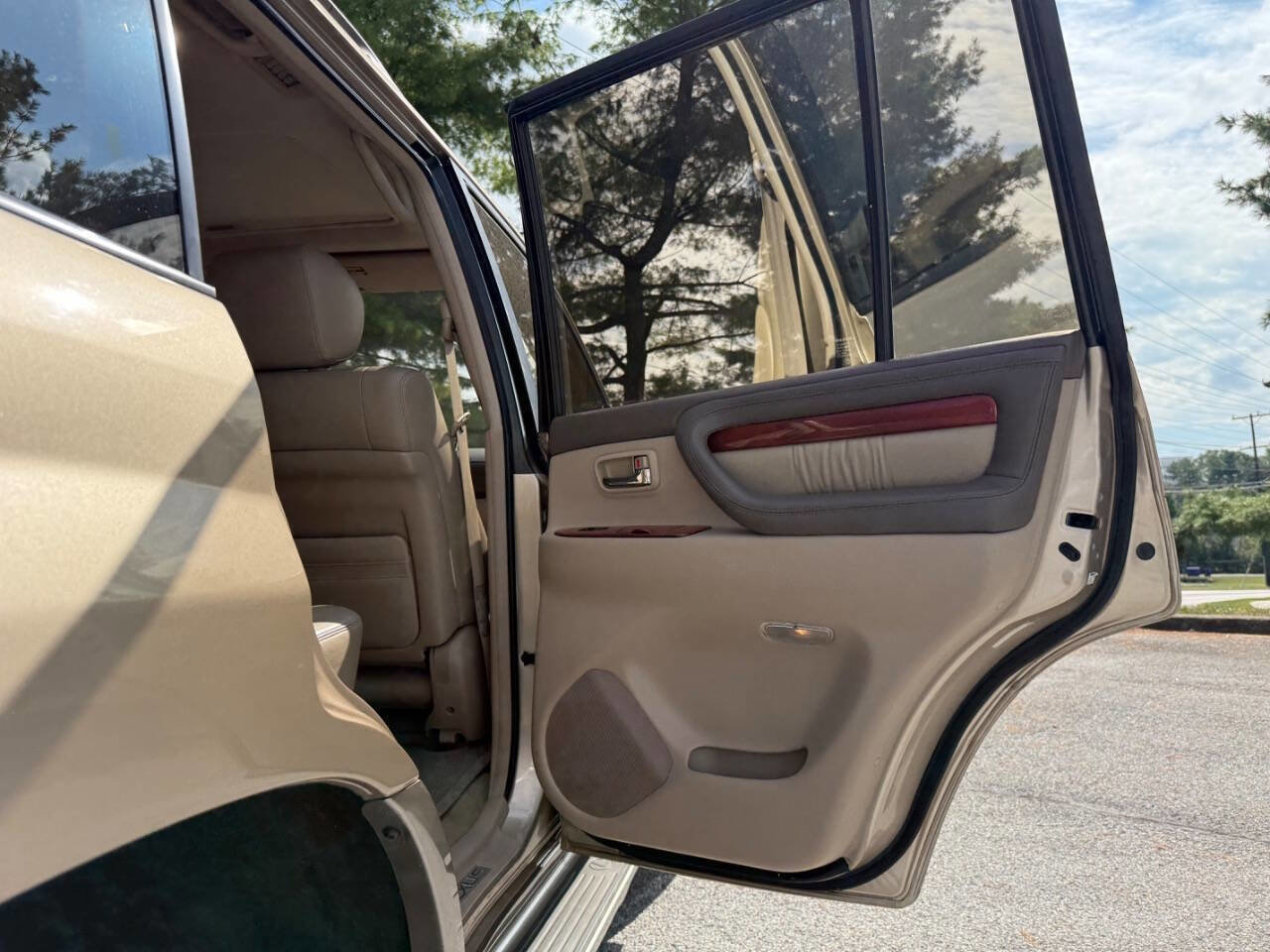 Used 2001 Lexus LX 470 4WD image 60