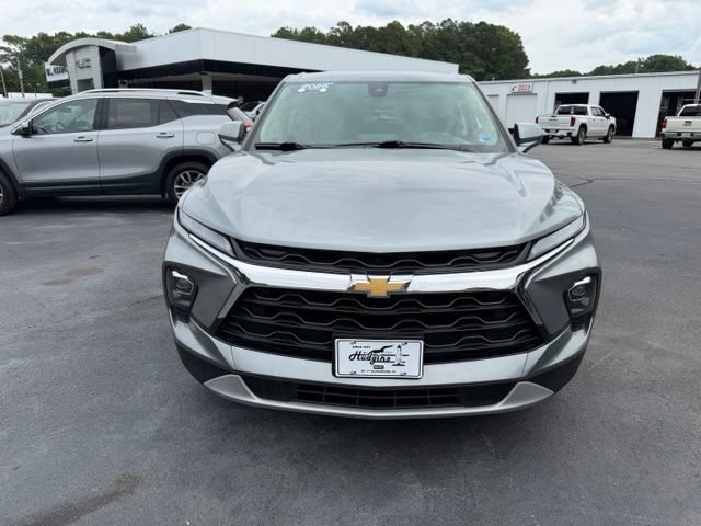 Certified 2025 Chevrolet Blazer LT AWD/4WD image 2