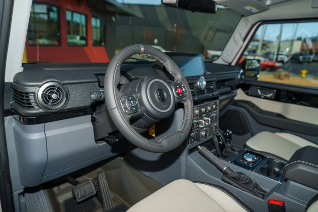 Used 2025 INEOS Grenadier Station Wagon AWD/4WD image 12