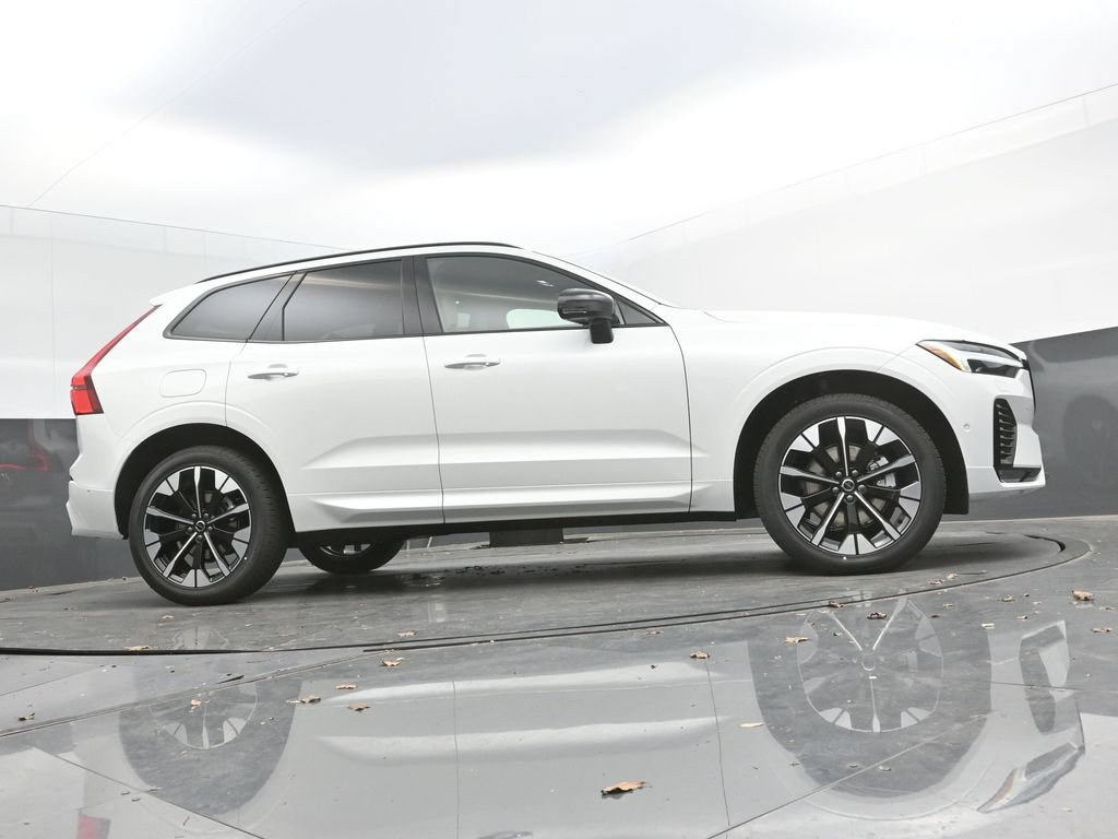 New 2026 Volvo XC60 B5 Plus w/ Protection Package Premier AWD/4WD image 35