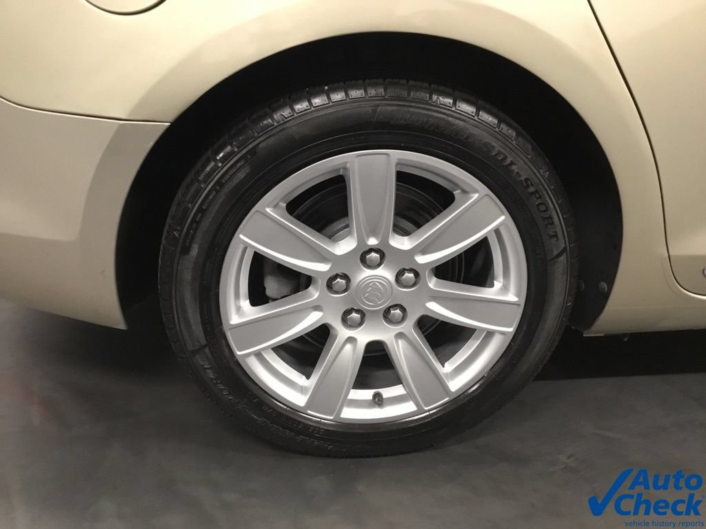 Used 2010 Buick LaCrosse CXL FWD image 19